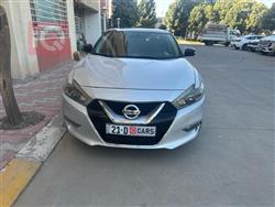 نيسان ماكسيما